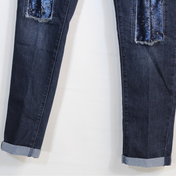 New Directions Women's Dark Wash Blue Distressed Sequin Casual Denim Jeans NWT - Picture 6 of 10